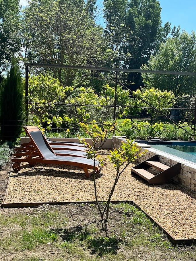 ペルヌ・レ・フォンテーヌLa Provence Avec Piscine Privative En Campagneアパートメント エクステリア 写真